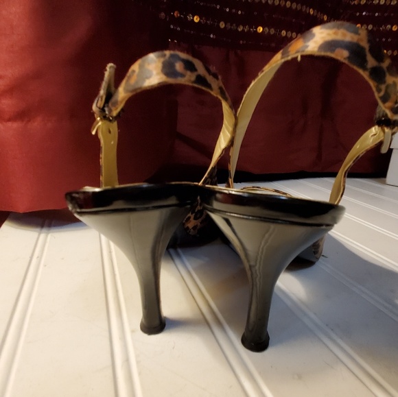 Leopard print heels - Picture 2 of 6